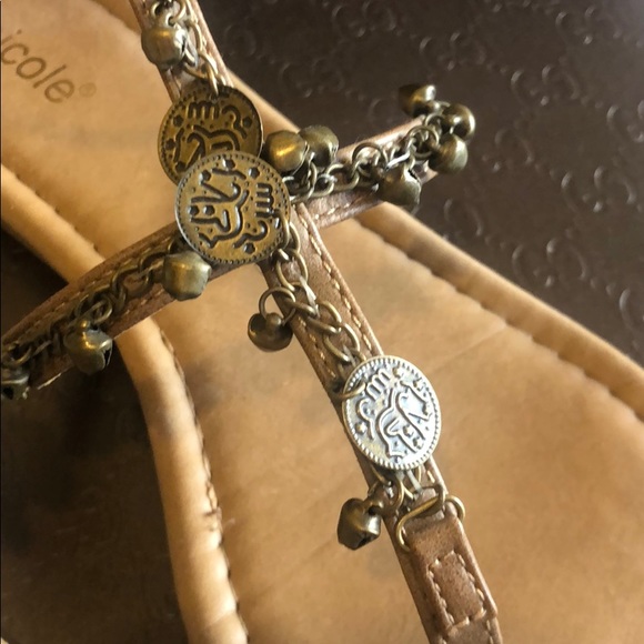 Sandals - Picture 2 of 5